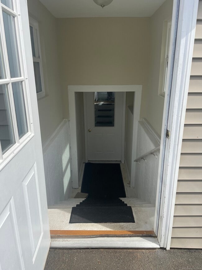 Photo - 137 E Main St Unit B