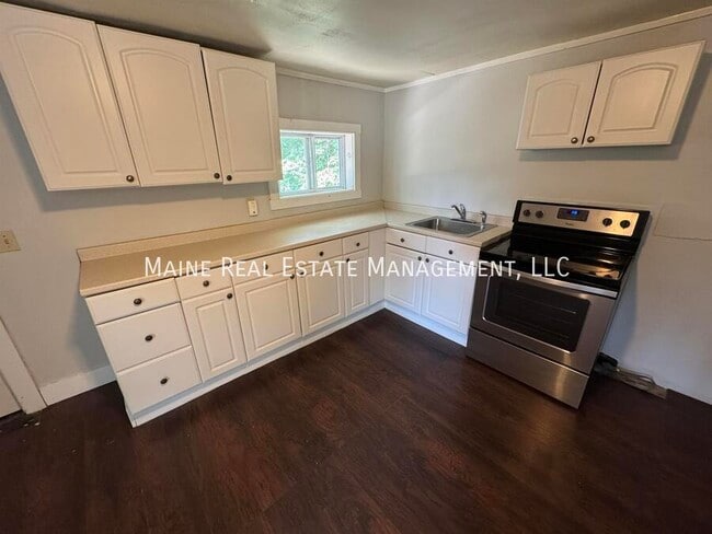 Building Photo - 16 Penobscot St Unit 2 Rental