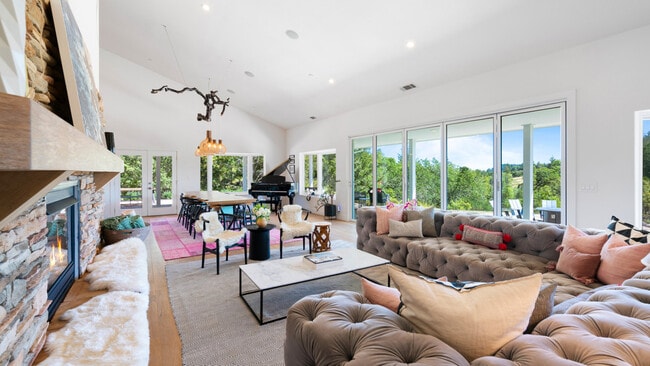 Photo - 2234 Lytton Springs Rd Unidad SI ID1538722P
