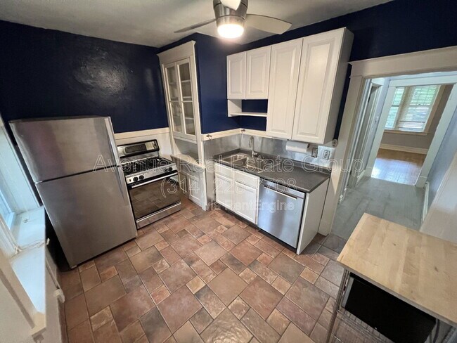 Photo - 6553 Scanlan Ave