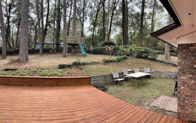 Building Photo - 1803 Salmon Dr