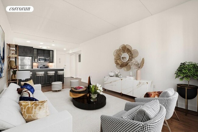 Photo - 41-29 24th St