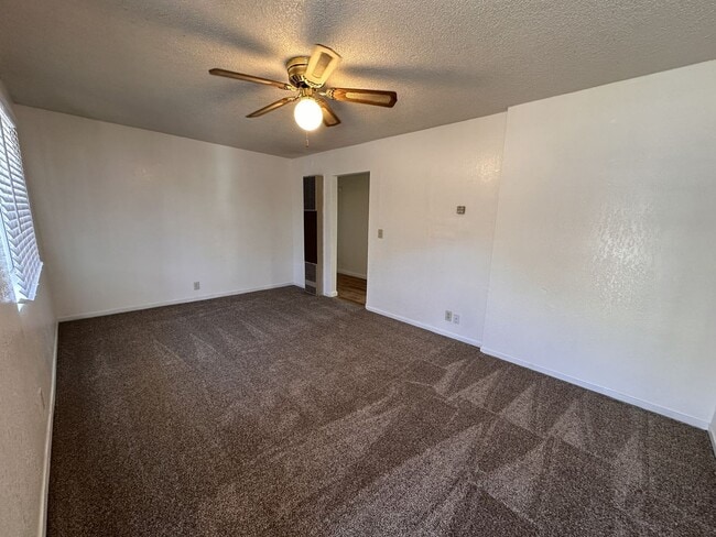 Photo - 2 bed, 1 bath Upstairs Apartment Unit 6