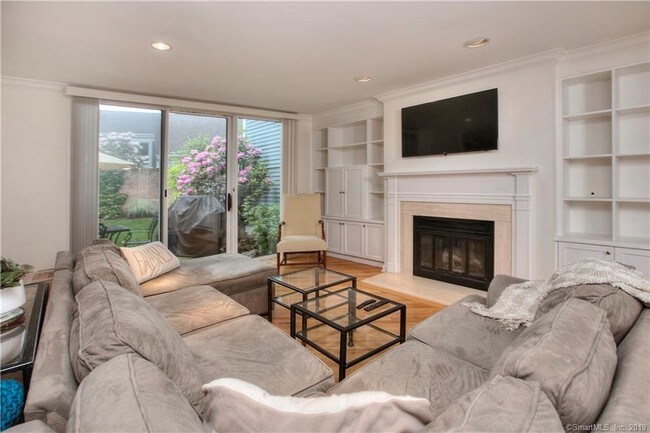 Photo - 1400 Post Rd E Unit 12