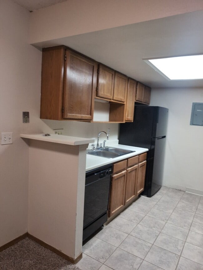 Photo - Charming 2BR/2BA Condo Near Lowry - AVAIL NOW! Unit 9-105