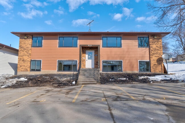 Photo - 922 Boston Way