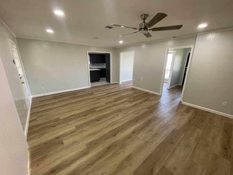 Photo - 11002 Segrest Dr