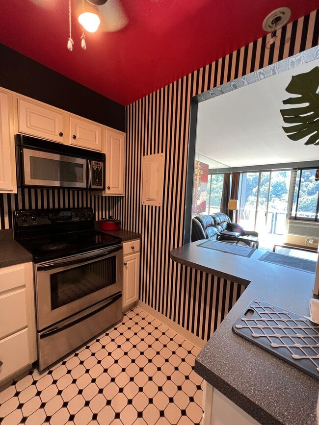 Photo - 1800 Roundhill Rd Unit 1406