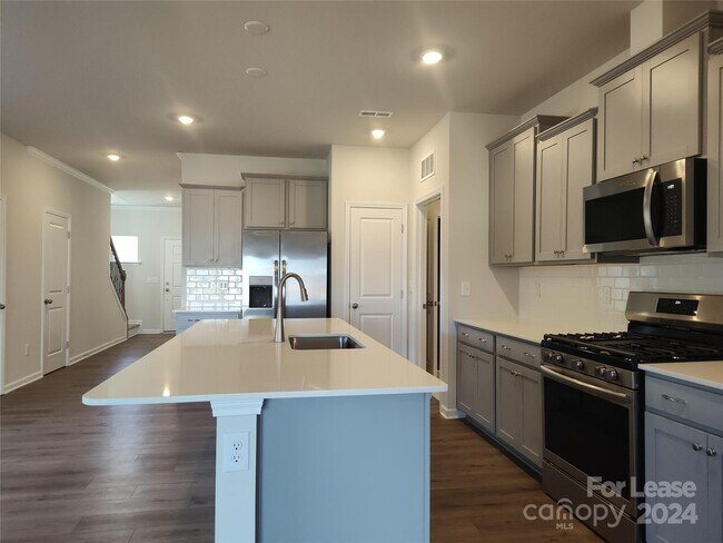 Photo - 19014 Direwolf Cv