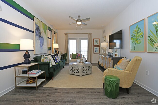 2BR, 2BA - 1,204 SF - B1 - Living