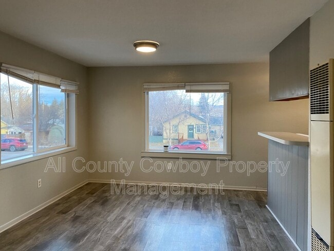 Photo - 862 N 5th St Unit Apt 1