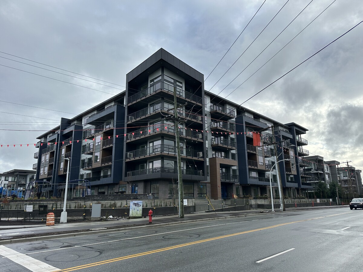 Photo - 5382-4200 200 St