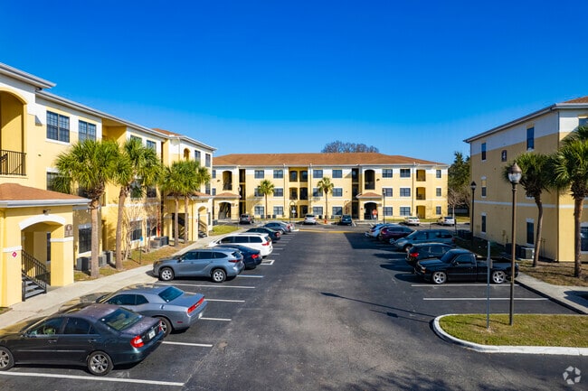 6720 S Lois Ave Tampa, FL 33616 - Gardens at South Bay