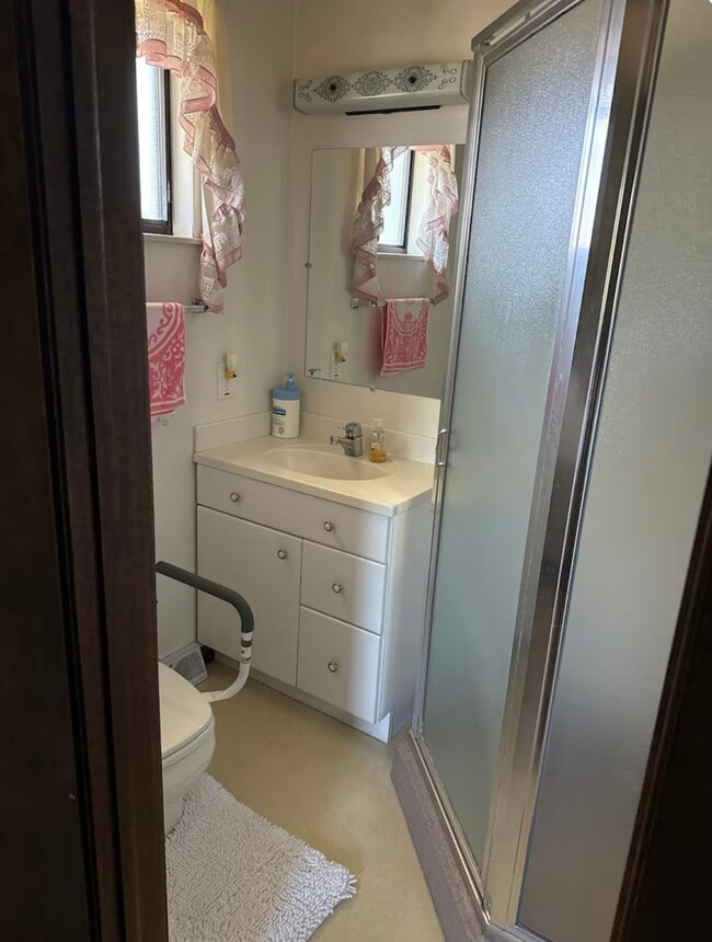 Photo - 304 19th Ave Ct