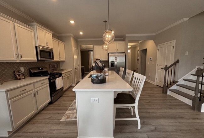 100 Highland Frst Dr
