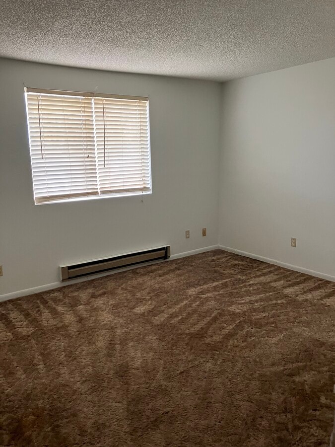 Photo - 449-980-980 Hixon Ln