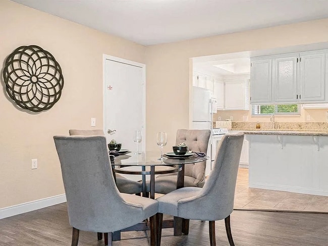 Photo - 21495 Lemay Dr Unidad 18B