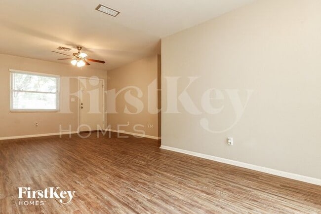 Photo - 5770 93rd Ave N
