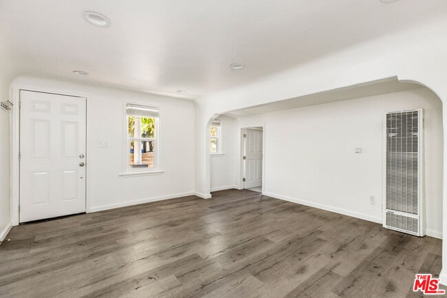 Photo - 1037 Blake Ave