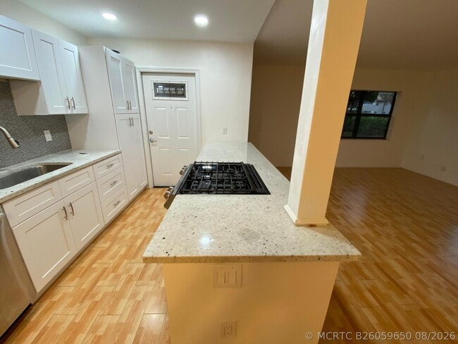 Photo - 250 SW 7th St Unit 13