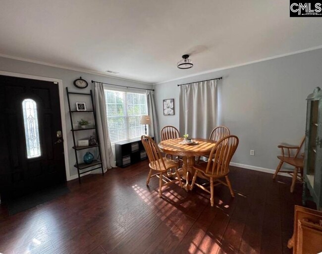 Photo - 608 Elm Ave
