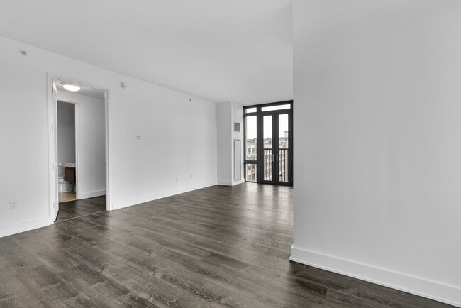 Photo - 175 Huguenot St Unit 1106