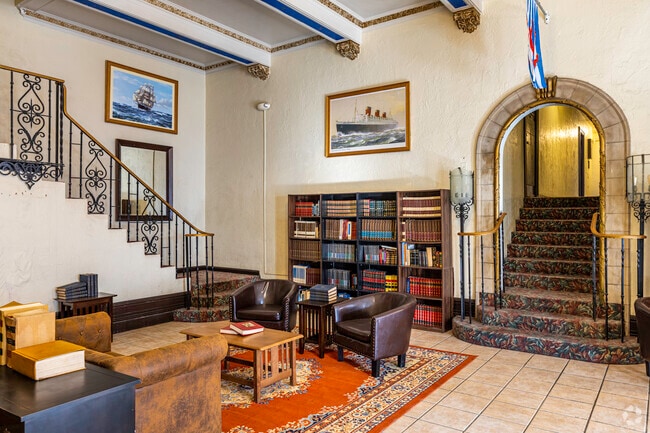 Lobby - The Commodore