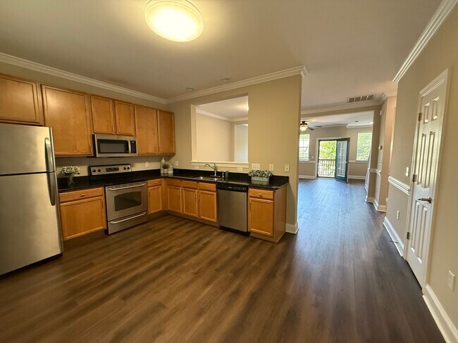 Large kitchen with great cabinet space, granite countertops. - 137 High Ridge Rd