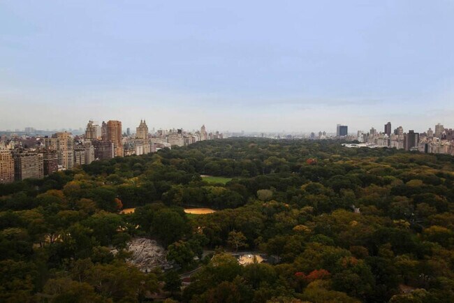 142 W 57th St Unidad SI ID408803P