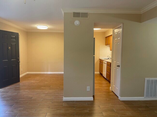 Photo - 5550 N Braeswood Blvd Unit 134