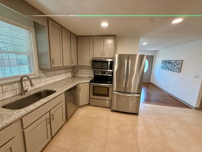 Photo - 809 Joseph Ave