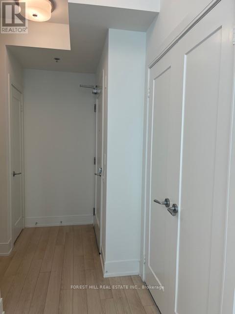 Photo - 310 Tweedsmuir Ave