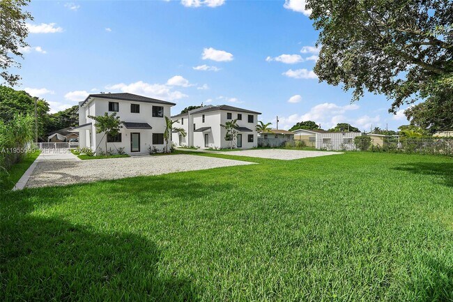 Photo - 11935 SW 217th St Unit 11935