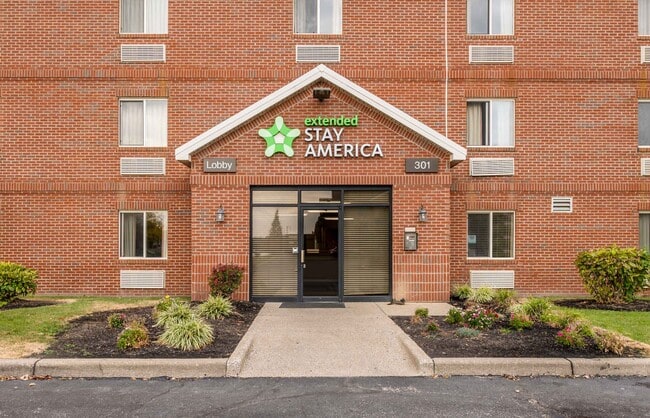 Exterior - Furnished Studio - Evansville Rental