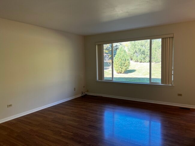 Photo - 215 Brett Cir Unit A