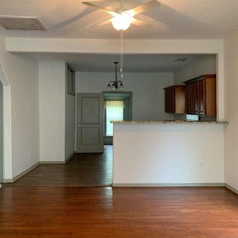 Photo - 1006 W Chestnut St