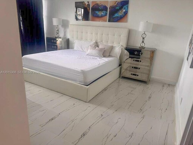 Photo - 500 Three Islands Blvd Unidad 106