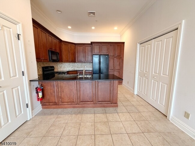 Photo - 33 Forest Ave Unit 2A