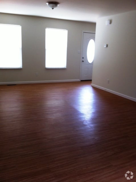 Building Photo - Charming Cape Cod House in Union Unit 125 Wildcat Ct