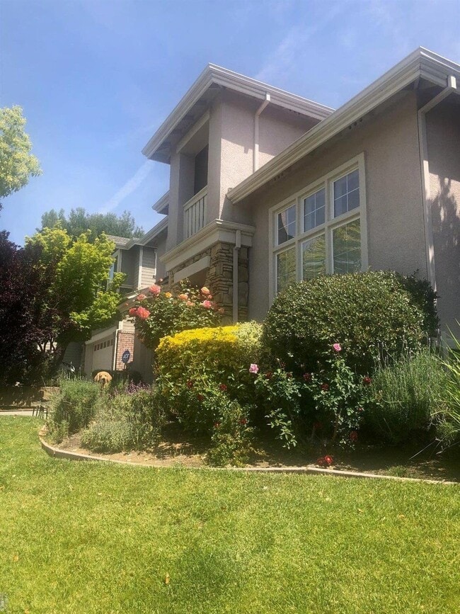 Photo - 80 Pinheiro Cir