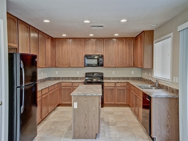 Photo - 2919 S 71st Dr