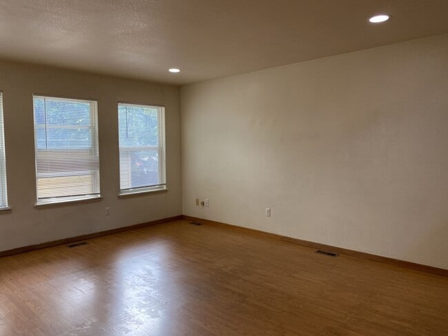 Photo - STUDENTS WELCOME! Single-Family Home Walking Distance to CSU!