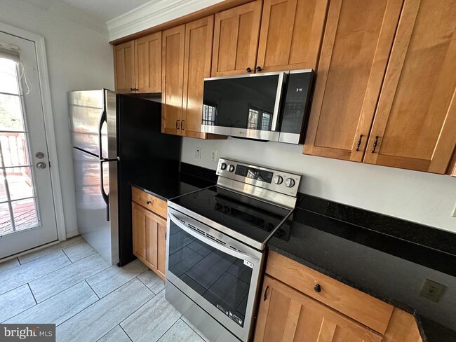 Photo - 4713 Columbia Rd