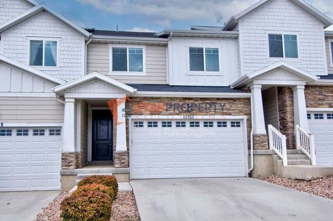 Building Photo - 15351 Tarawa Dr