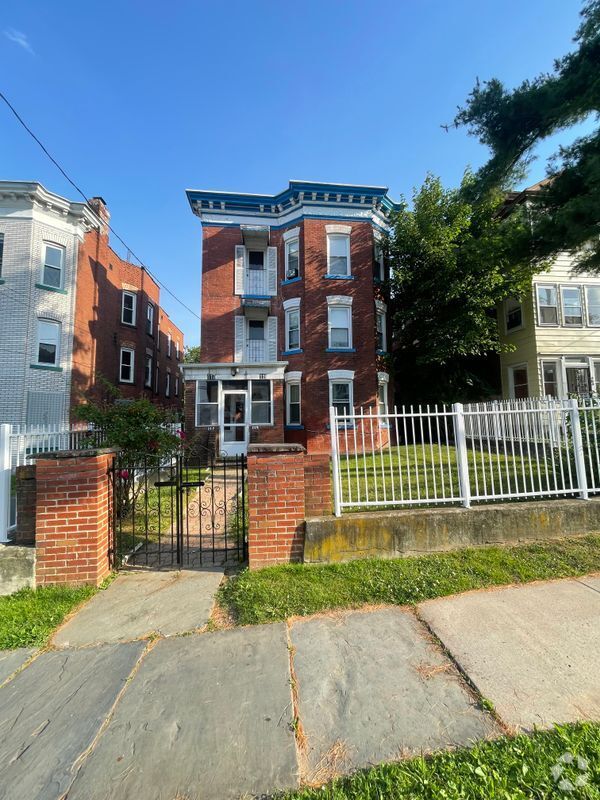 Building Photo - 119 Shultas Pl Rental