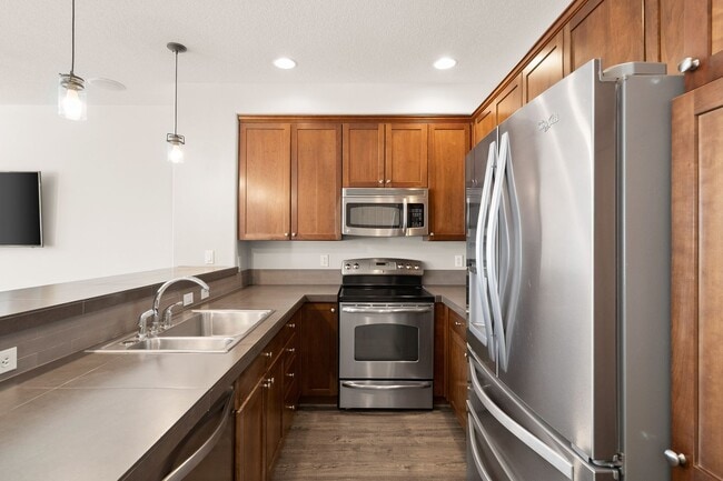 Photo - Bright Damascus Townhome with Fireplace, Garage & Private Patio