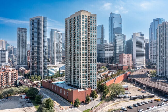 Photo - Kinzie Park Apartments