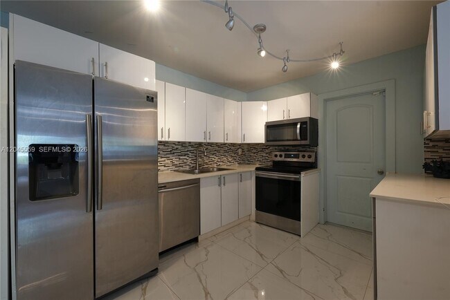 Photo - 7304 McKinley St