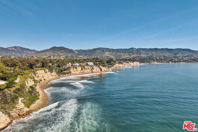 Photo - 6515 Dume Dr Unit B