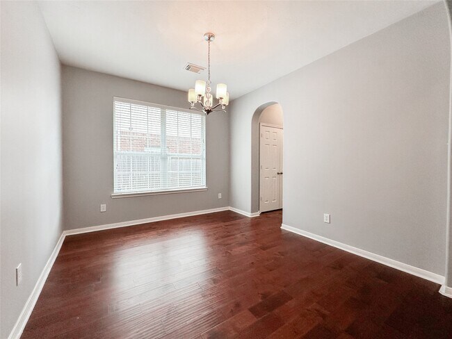 Photo - 6810 Summer Bridge Ln